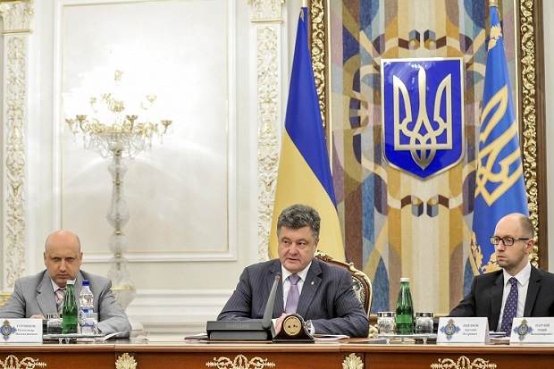 Tegang, Ukraina Hentikan...