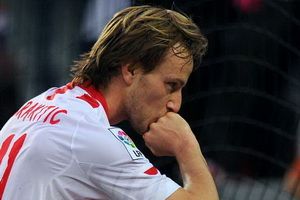 Rakitic Merapat ke Camp...
