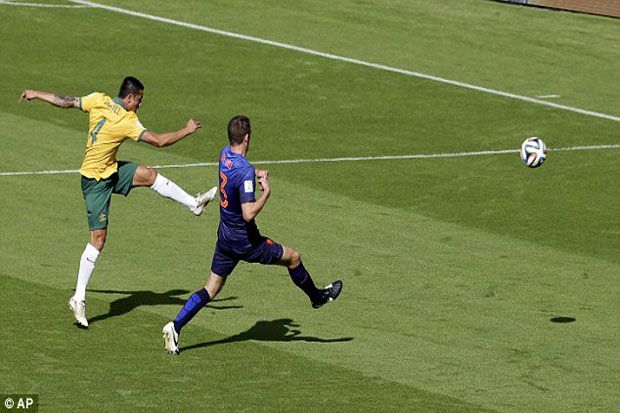Gol Tim Cahill Disejajarkan...