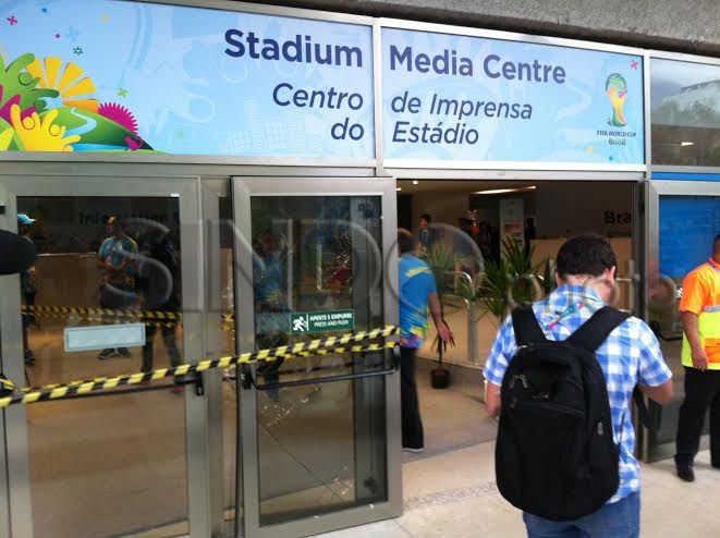 Hancurkan Media Center,...