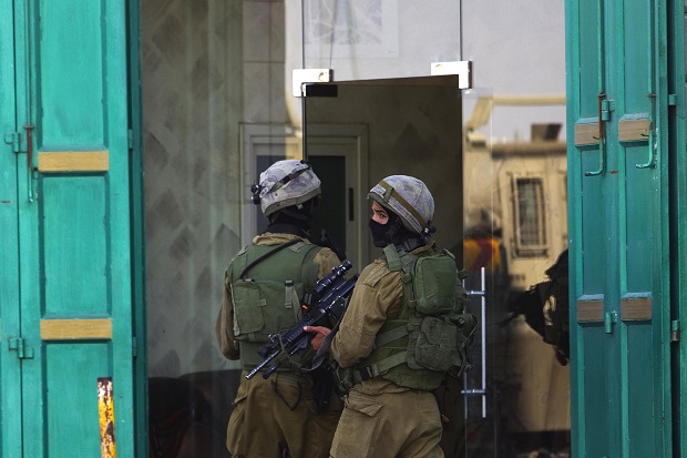Israel Kembali Tangkap...