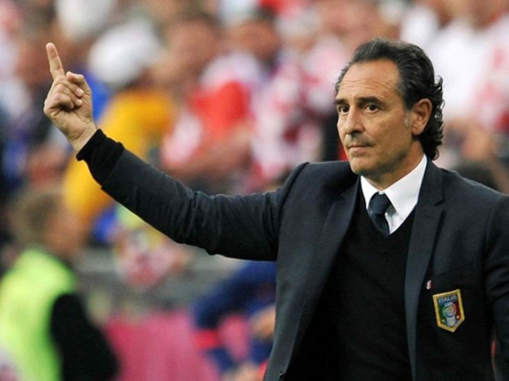 Italia Hadapi Dua Musuh