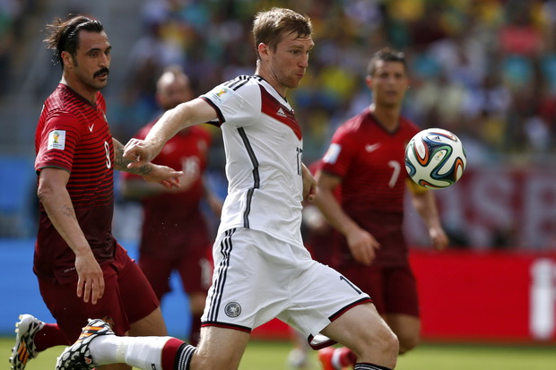 Mertesacker Rasakan...