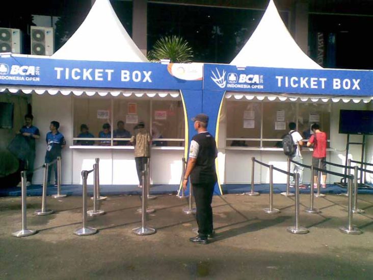 Tiket Naik, Penonton...