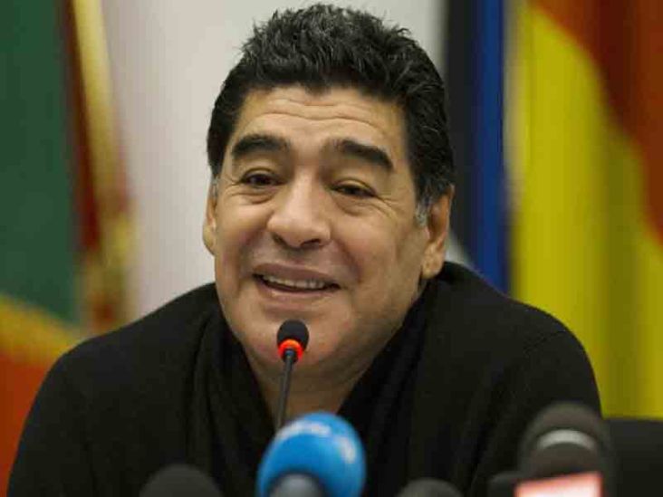 Maradona Tuding Gerrard...