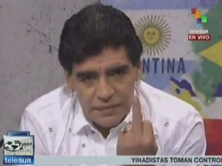 Jari Tengah Maradona...