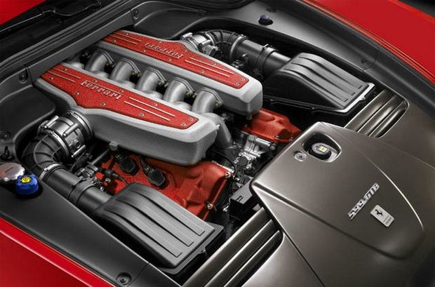 Ferrari Bermesin V8...