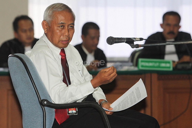 Tiba di KPK, Ade Raharja...