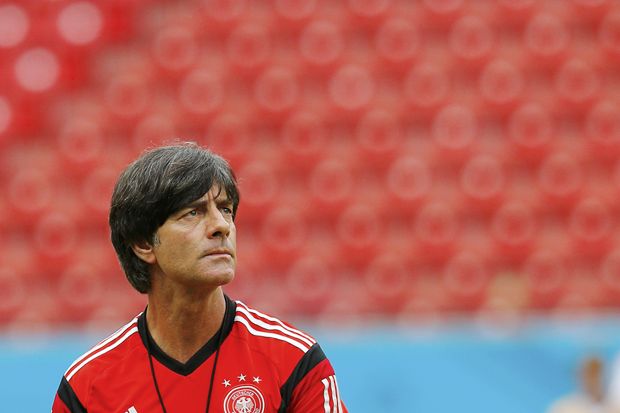 Loew Berpeluang Main...