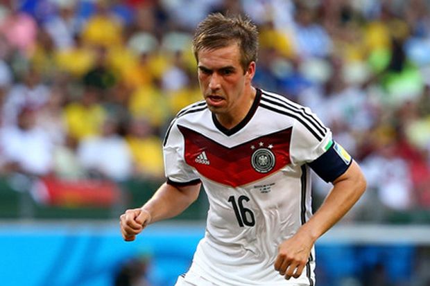 Ubah Posisi Lahm, Ballack...