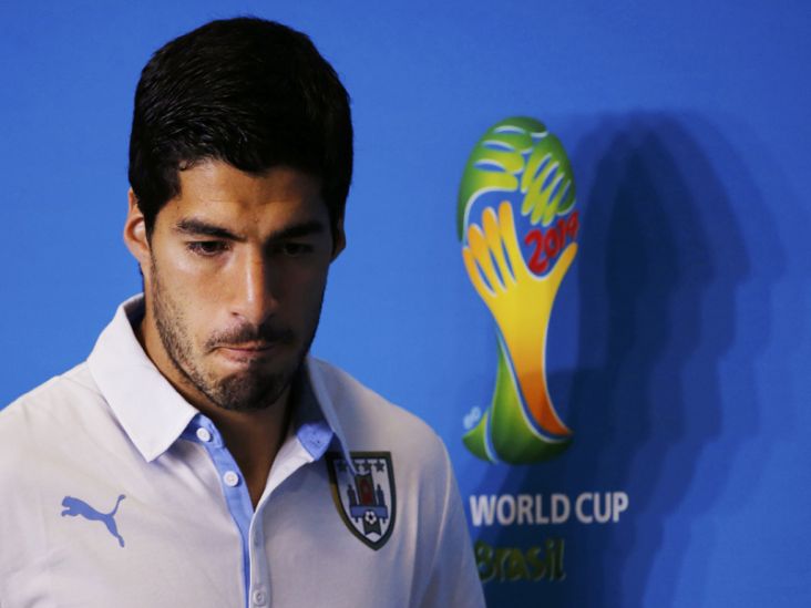 Nenek Suarez Kecam FIFA