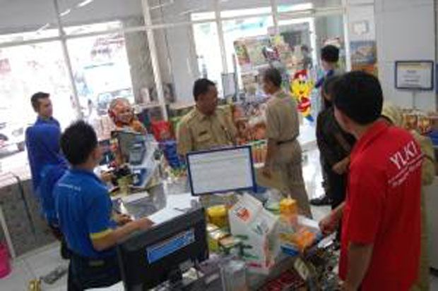 Jam Buka Minimarket...