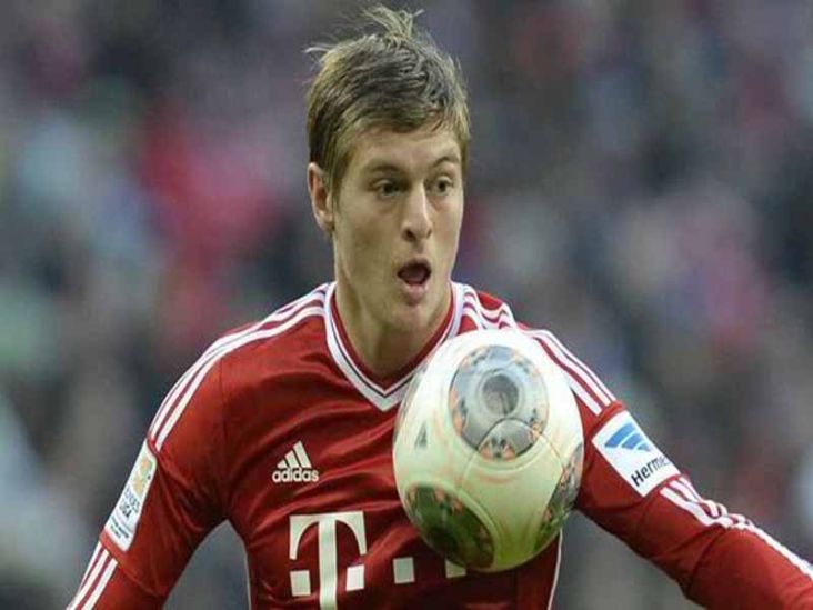 Kroos Merapat ke Santiago...