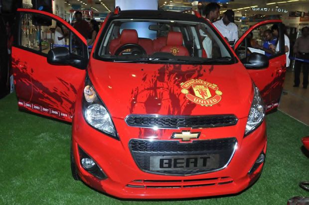 Dua Model Chevrolet...