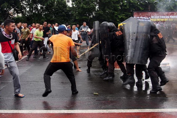 Pendukung Kedua Capres...