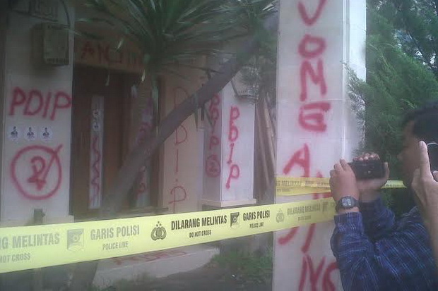 PDIP Tantang TV One...