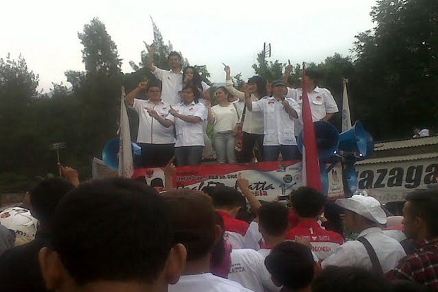 Fadli Zon Sapa Warga...