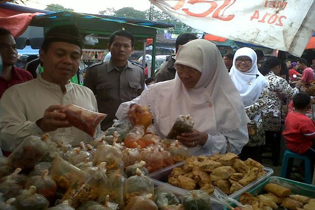 Dinkes Depok Sidak Makanan...