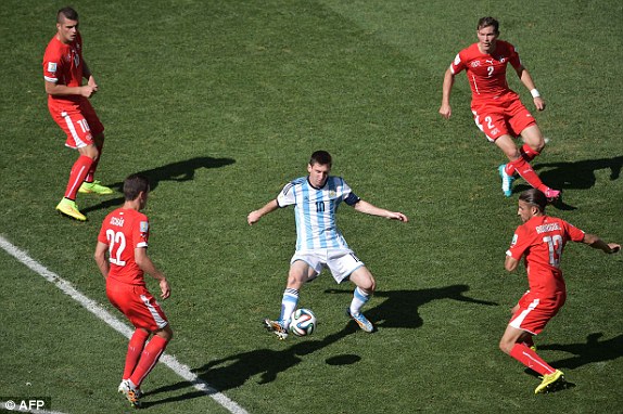 Jangan Salahkan Messi...