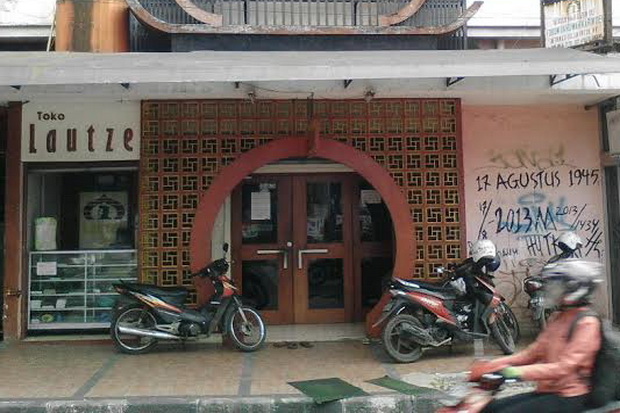 17 Tahun Berdiri, Masjid...