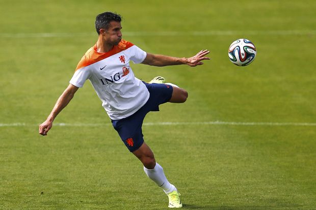 Van Persie Main, De...