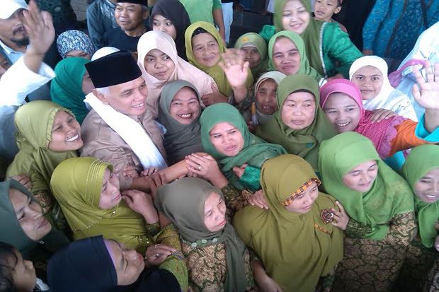 Keliling Pesantren di...