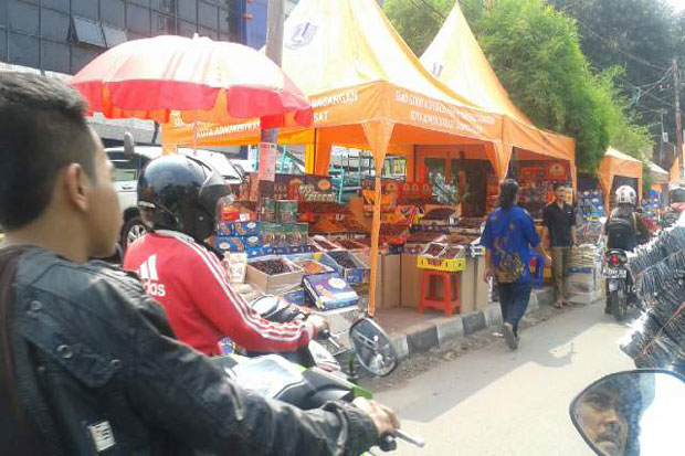 Diberi Tenda Gratis,...