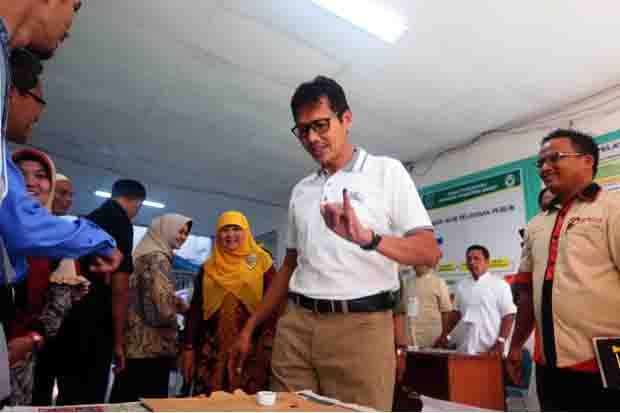 Gubernur Sumbar Minta...