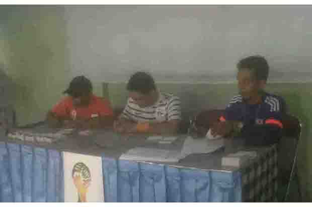 Petugas KPPS di Yogyakarta...