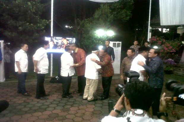 Tiba di Cikeas, Prabowo...