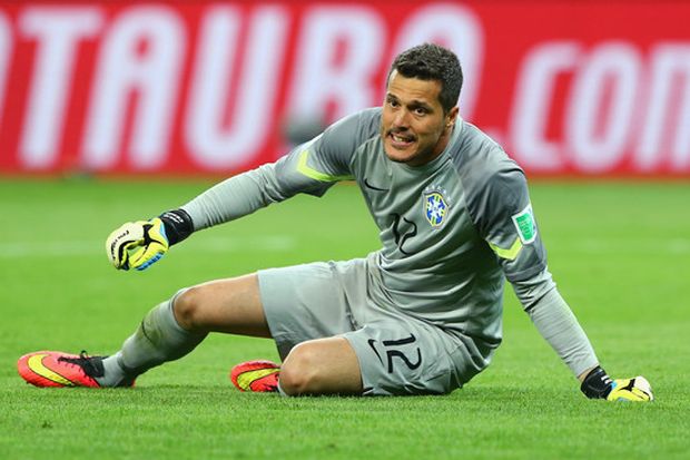Julio Cesar Kehabisan...