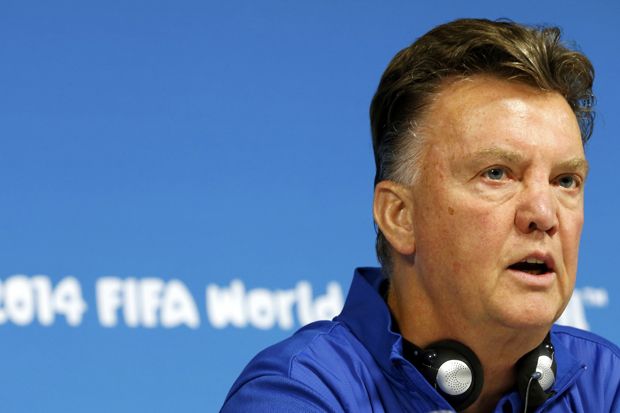 Van Gaal Tolak Perebutan...