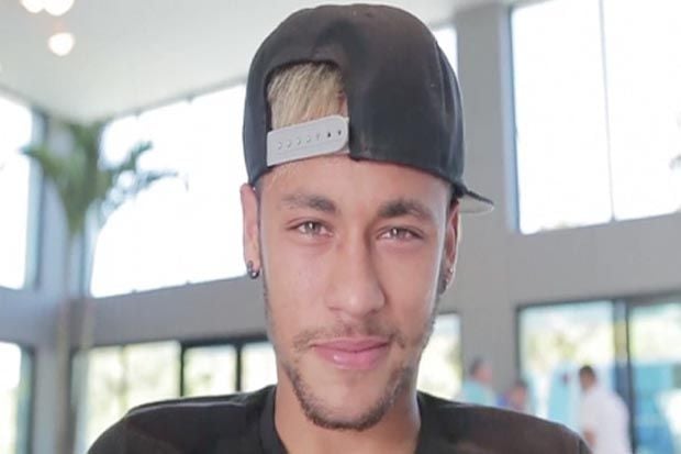 Neymar Dipastikan Bela...