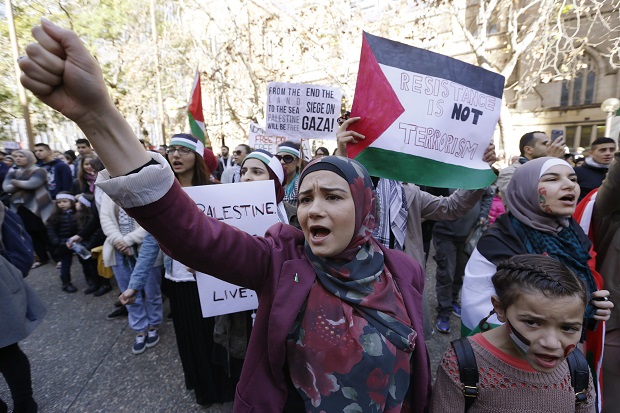 Israel: Demi Keamanan,...