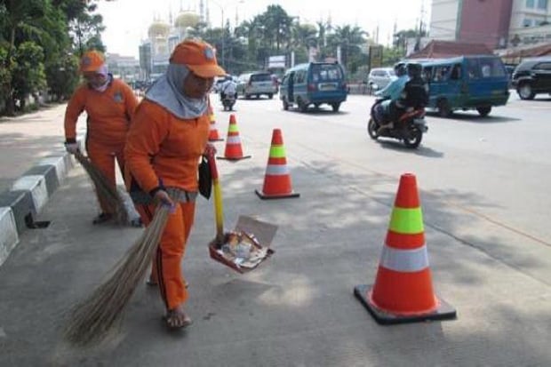 Pemkot Bandung Terima...