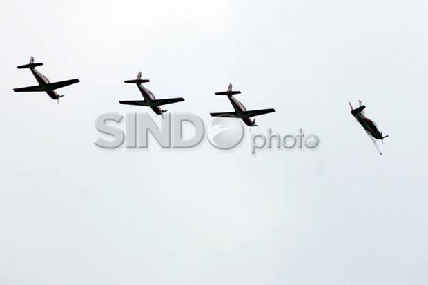 3 Pesawat Tempur F-16...