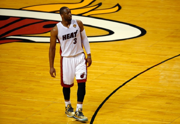 Heat Amankan Dwyane...
