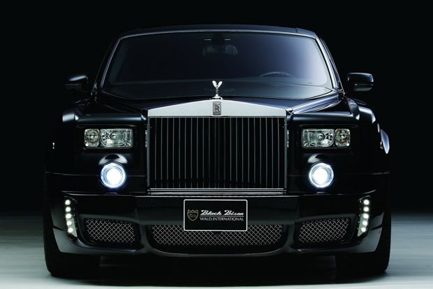 Rolls-Royce Cetak Rekor...