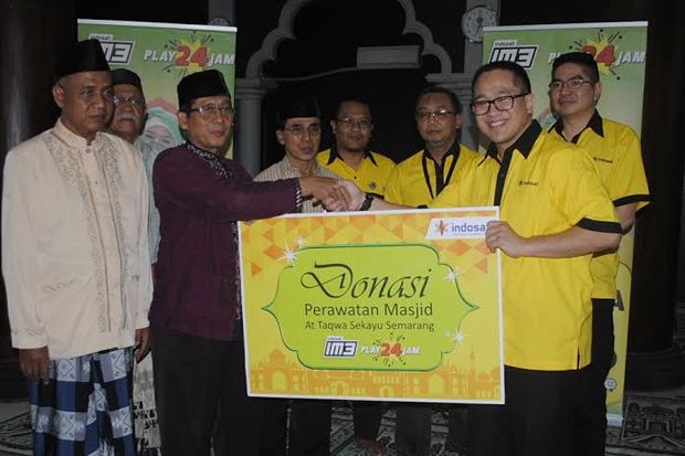 Indosat Berikan Bantuan...