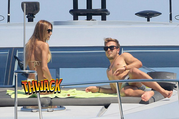 Goetze Ajak Pacar Lepas...
