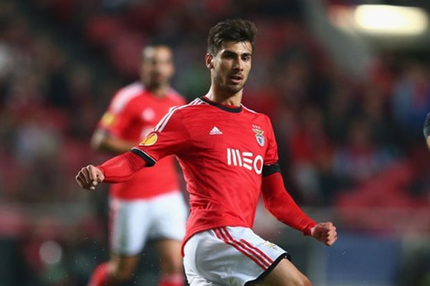 Valencia Amankan Bintang...