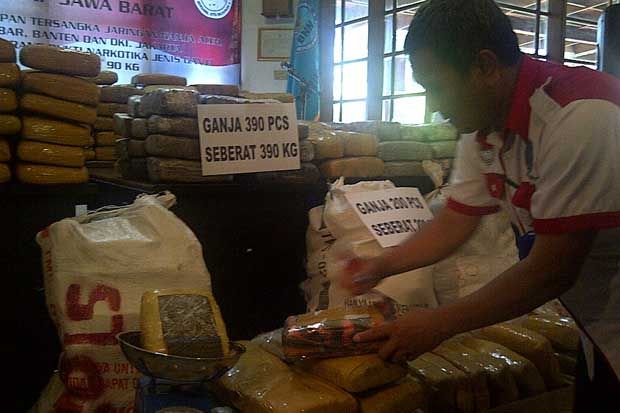BNNP Jabar Amankan 590...