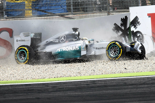 Ganti Gearbox, Hamilton...