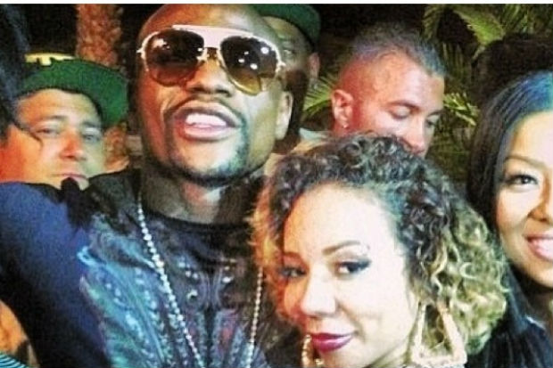 Mayweather Bantah Tiduri...