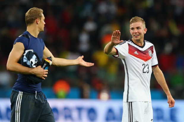 Gelandang Jerman Sambut...