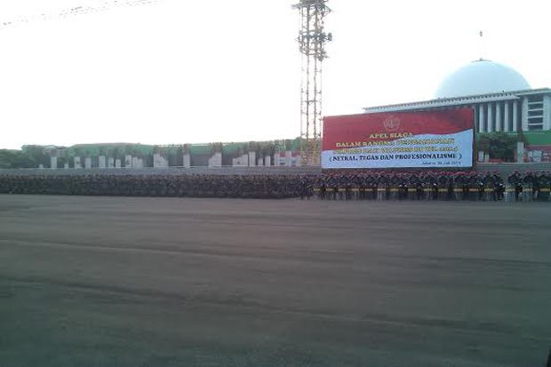 Panglima TNI Pimpin...