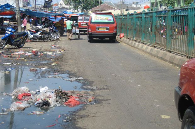 Jalan Ditutup PKL, Pemkot...