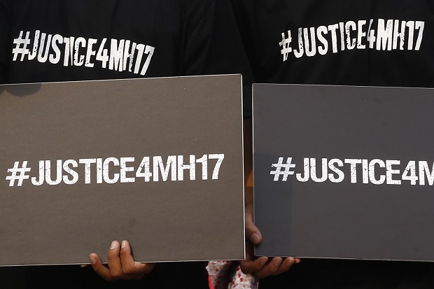 AS: MH17, Korban Salah...