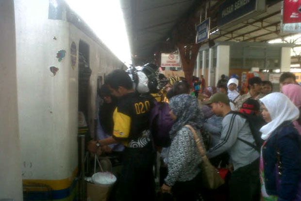 84.812 Pemudik Telah...