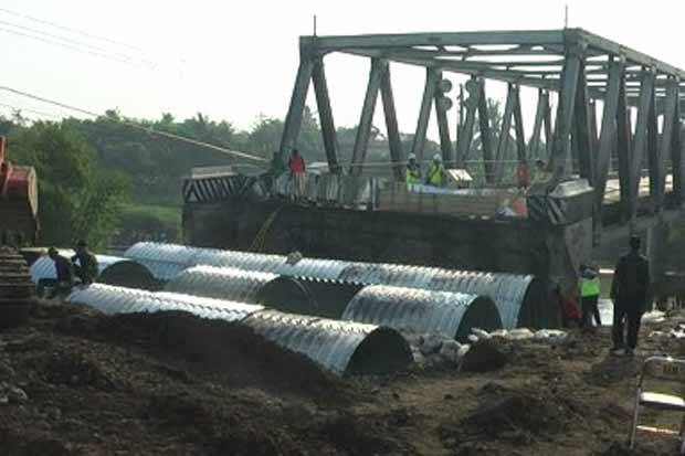 Kerusakan Jembatan Comal...